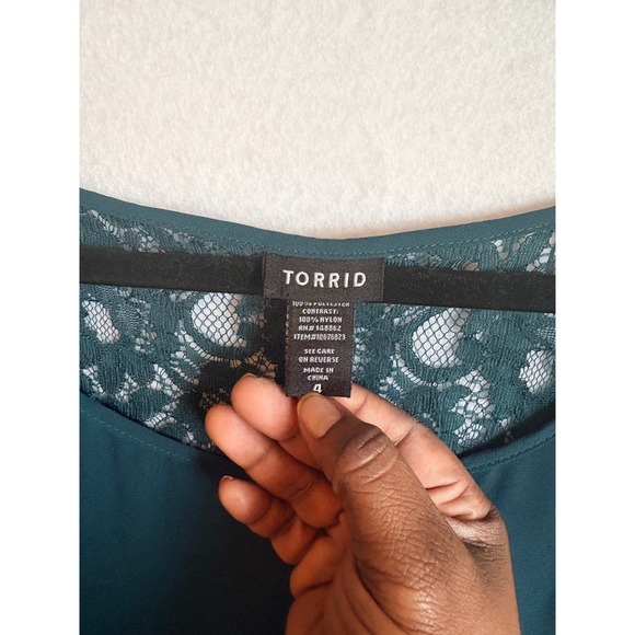 Torrid 4 Teal Lace Yoke Split Back Blouse Top Plus Size 4x 26 - Picture 3 of 6